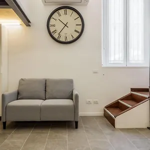 https://comfy-and-nice-studio-on-the-navigli-river-by-eayslife.it-lombardy.com